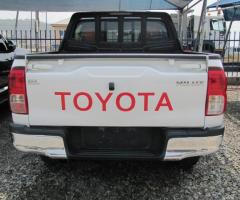 Toyota hilux pickup 2017