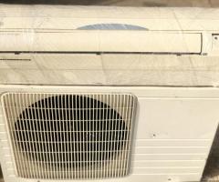 Home used air conditioner (1.5 horse power)