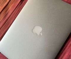 2015 MacBook Air 13” 4Gb 128GB SSD
