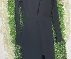 Bodycon dress in black, size 6 and 8