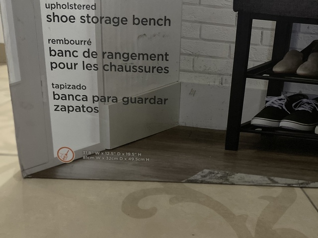 Shoe storage bench. - 1