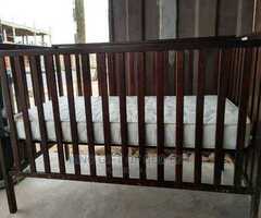Slightly used baby's cot, very neat