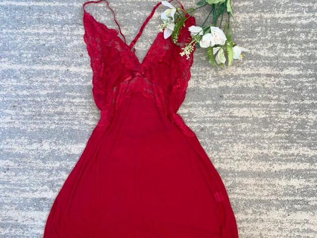 Red lingerie - 1