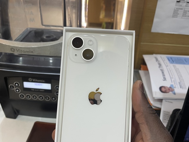 iPhone 14 (128gb, starlight ) Factory unlocked - 1