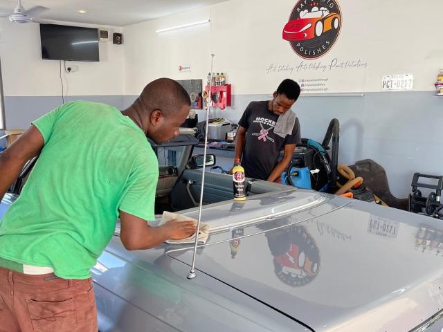 Car detailing, Wash, Polishing & Pro Ceramic coating in Ghana - 2/10