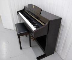 Yamaha Clavinova CLP 133 Keyboard / Piano