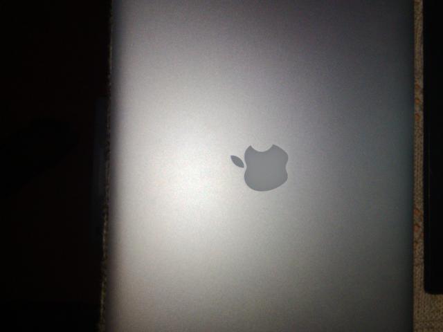 MacBook Pro High Sierra 2014, i7 @ 2.40ghz,  1Tb NVMe SSD, 16gb RAM - 1