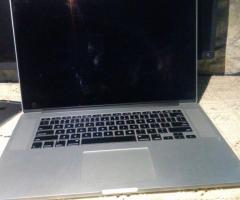 MacBook Pro High Sierra 2014, i7 @ 2.40ghz,  1Tb NVMe SSD, 16gb RAM - 6