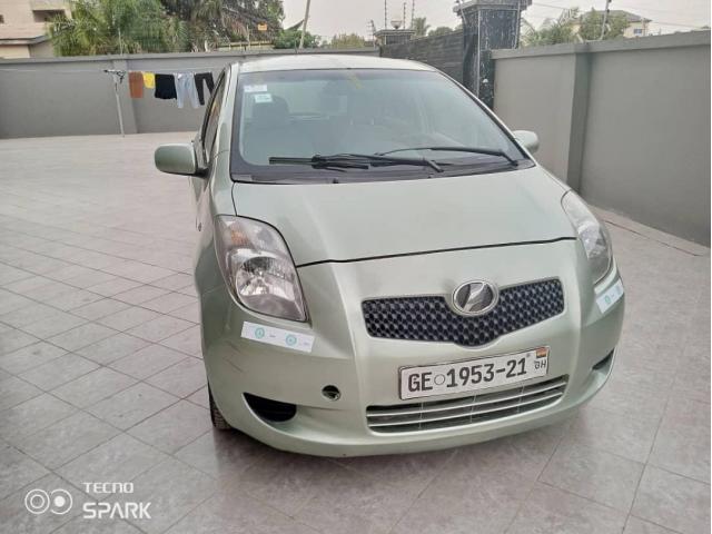 Cash and Carry Toyota Vitz 3 plugs 2010 model for sale - 3/10