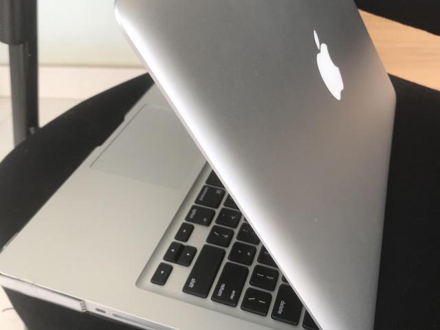 MacBook Pro - 1